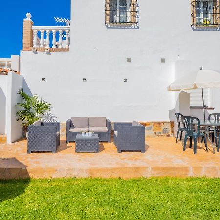Cubo'S Hostal William'S Sunny 1 With Breakfast Torre de Benagalbon Esterno foto