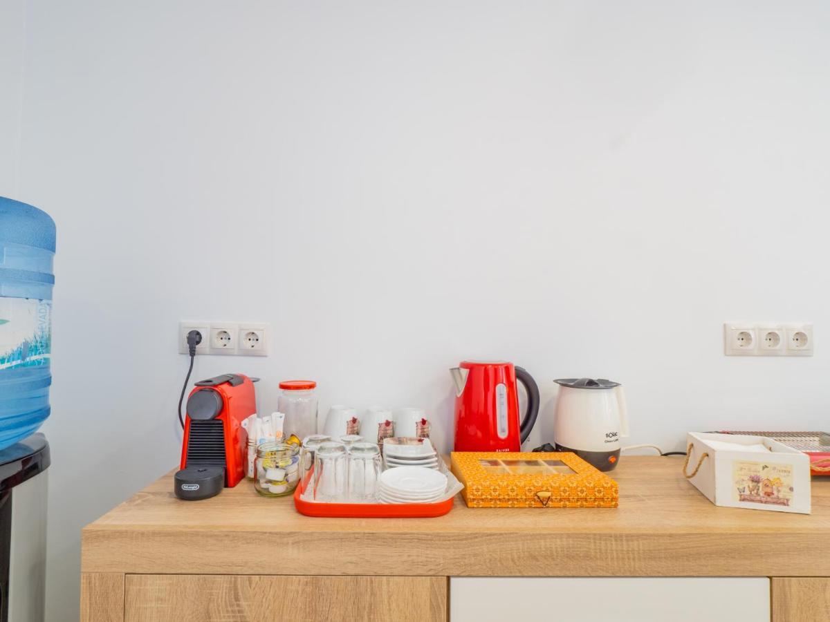 Cubo'S Hostal William'S Sunny 1 With Breakfast Torre de Benagalbon Esterno foto