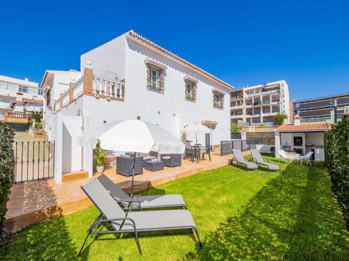 Cubo'S Hostal William'S Sunny 1 With Breakfast Torre de Benagalbon Esterno foto