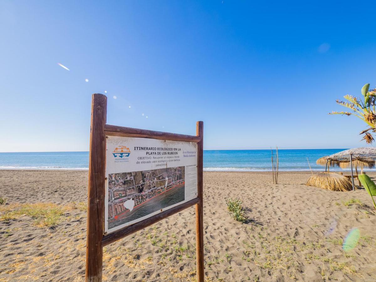 Cubo'S Hostal William'S Sunny 1 With Breakfast Torre de Benagalbon Esterno foto