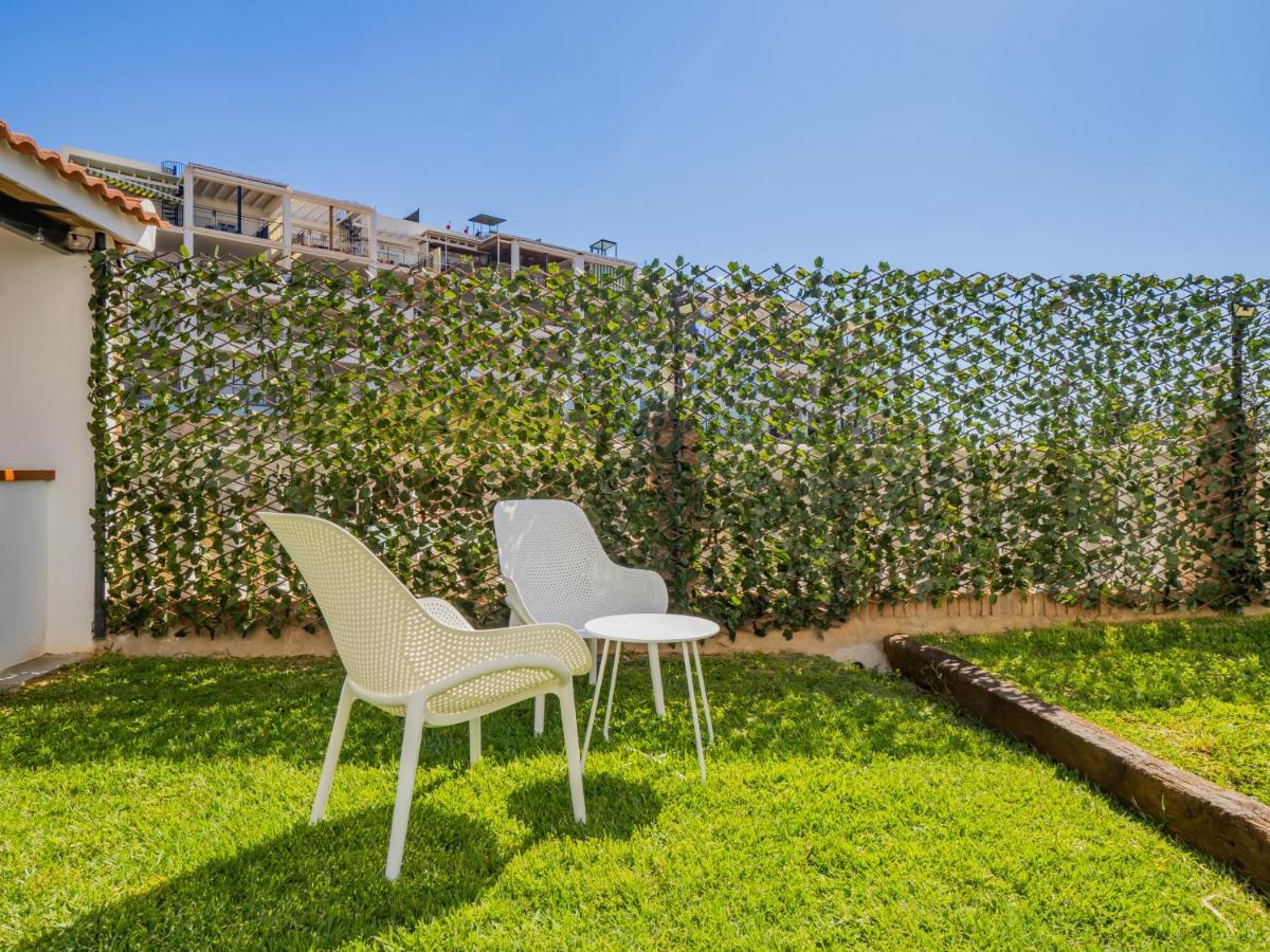 Cubo'S Hostal William'S Sunny 1 With Breakfast Torre de Benagalbon Esterno foto